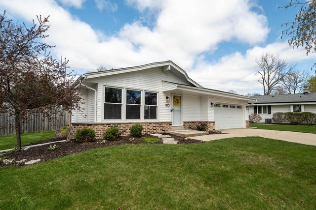 973 13th AVENUE, Grafton, WI 53024