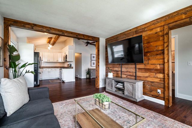 973 13th AVENUE, Grafton, WI 53024
