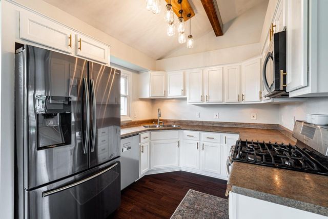 973 13th AVENUE, Grafton, WI 53024