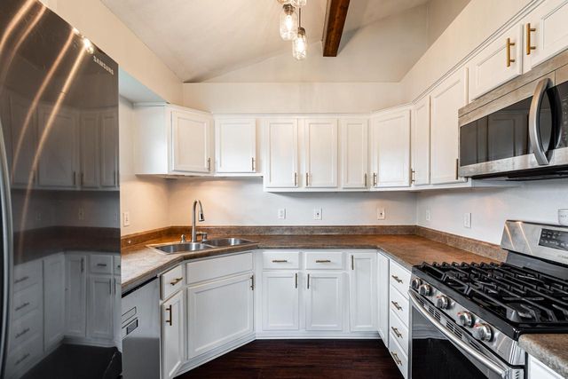 973 13th AVENUE, Grafton, WI 53024