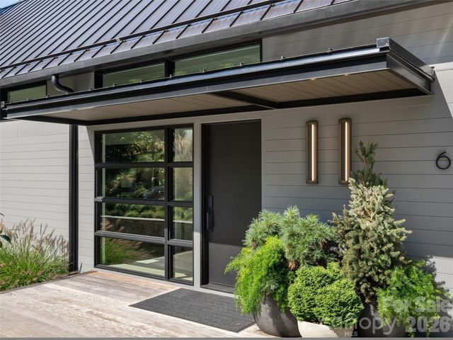 6 Waterside Drive, Asheville, NC 28804