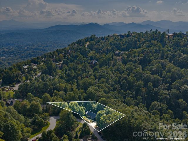 6 Waterside Drive, Asheville, NC 28804