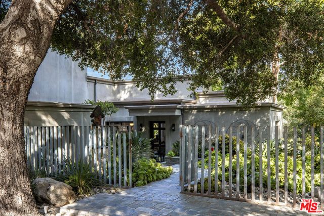 7770 Firenze Avenue, Los Angeles, CA 90046
