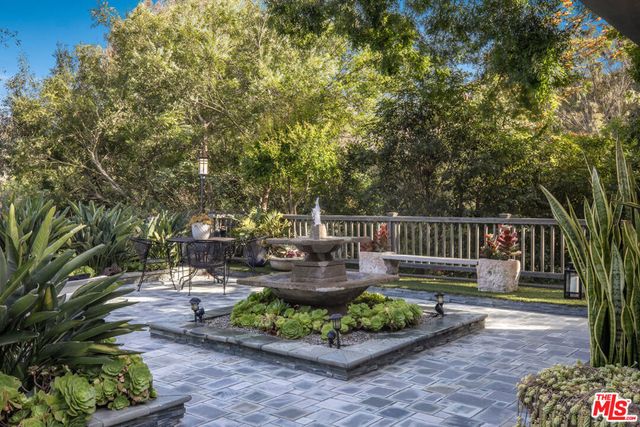 7770 Firenze Avenue, Los Angeles, CA 90046