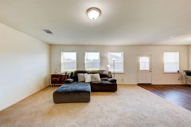 511 Oporto Path, Crosby, TX 77532