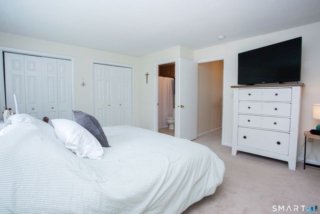 17 Wiggins Farm Drive C, Simsbury, CT 06070