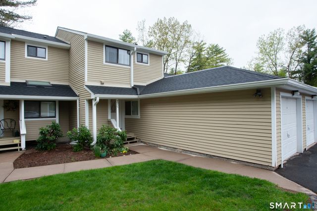 17 Wiggins Farm Drive C, Simsbury, CT 06070