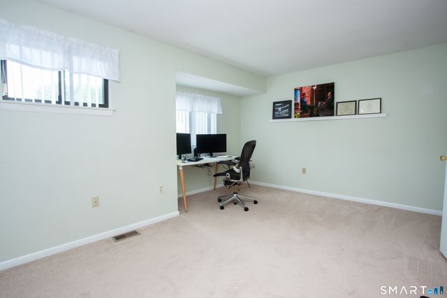 17 Wiggins Farm Drive C, Simsbury, CT 06070