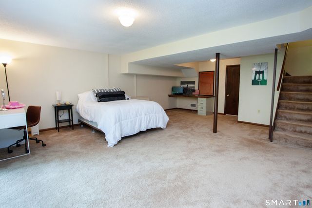 17 Wiggins Farm Drive C, Simsbury, CT 06070