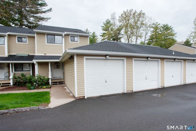 17 Wiggins Farm Drive C, Simsbury, CT 06070