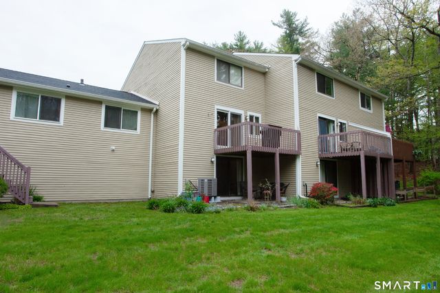 17 Wiggins Farm Drive C, Simsbury, CT 06070