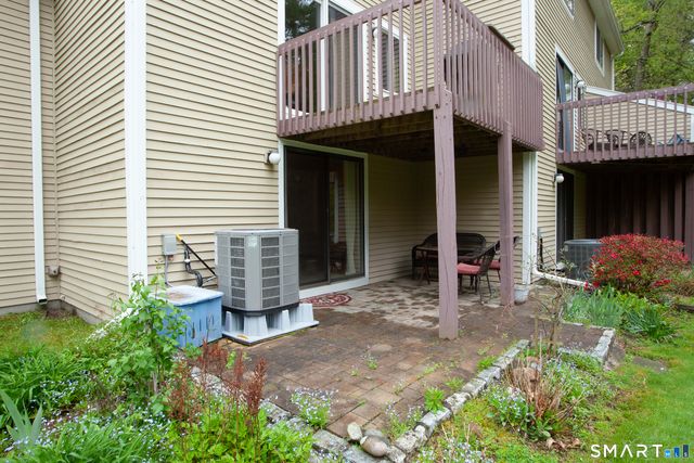 17 Wiggins Farm Drive C, Simsbury, CT 06070