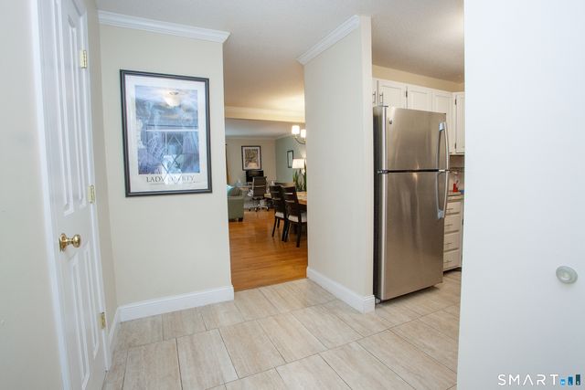 17 Wiggins Farm Drive C, Simsbury, CT 06070