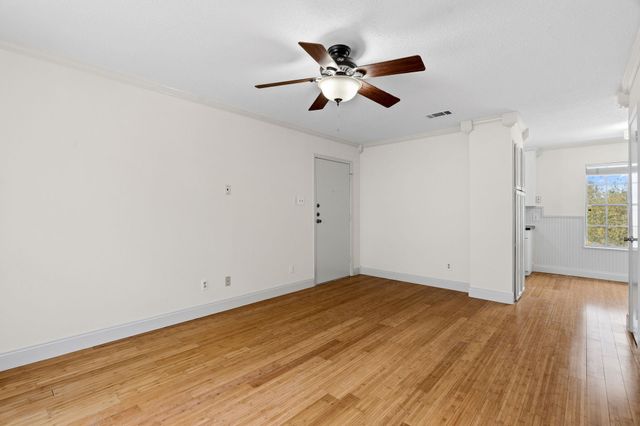 3902 Peterson Ave 205, Austin, TX 78756