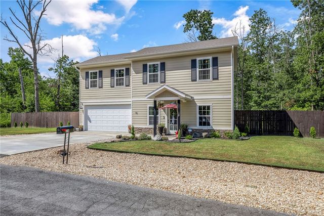 16 Kinloch Drive, Bella Vista, AR 72715