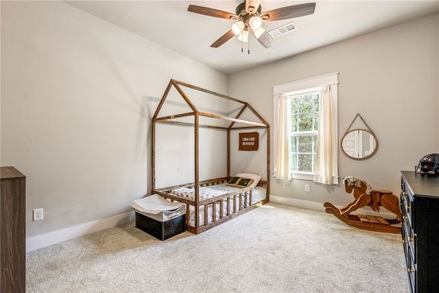 16 Kinloch Drive, Bella Vista, AR 72715