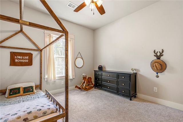 16 Kinloch Drive, Bella Vista, AR 72715