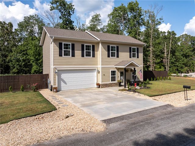 16 Kinloch Drive, Bella Vista, AR 72715