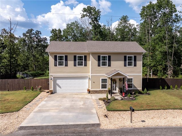 16 Kinloch Drive, Bella Vista, AR 72715