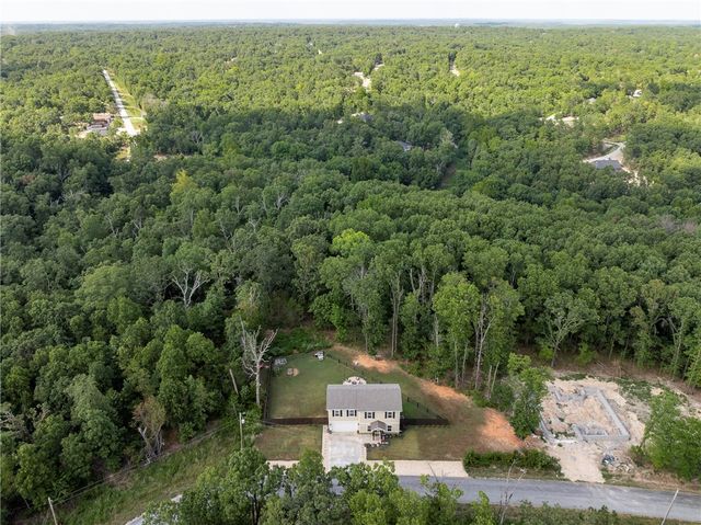 16 Kinloch Drive, Bella Vista, AR 72715