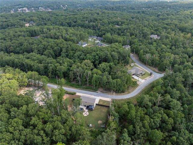 16 Kinloch Drive, Bella Vista, AR 72715