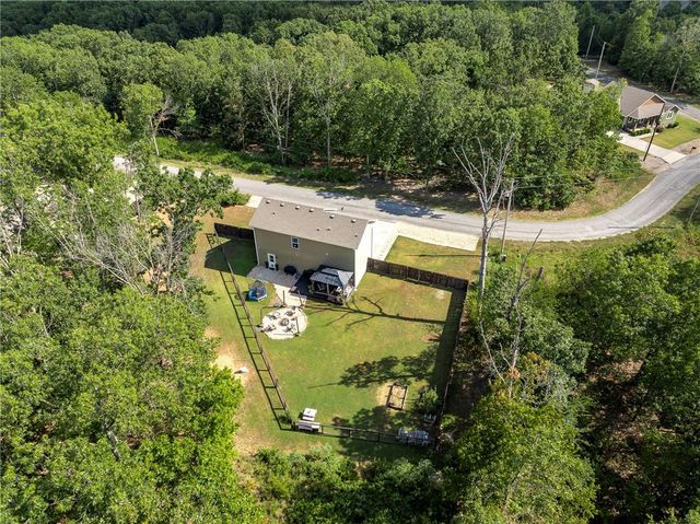 16 Kinloch Drive, Bella Vista, AR 72715