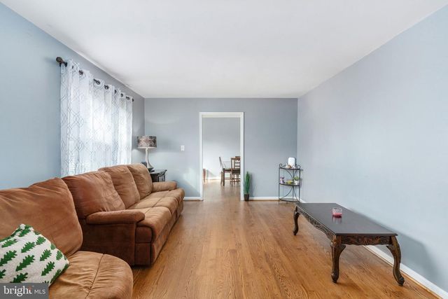 22 LESLIE DR, Stafford, VA 22556