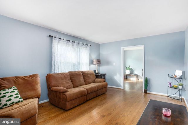 22 LESLIE DR, Stafford, VA 22556