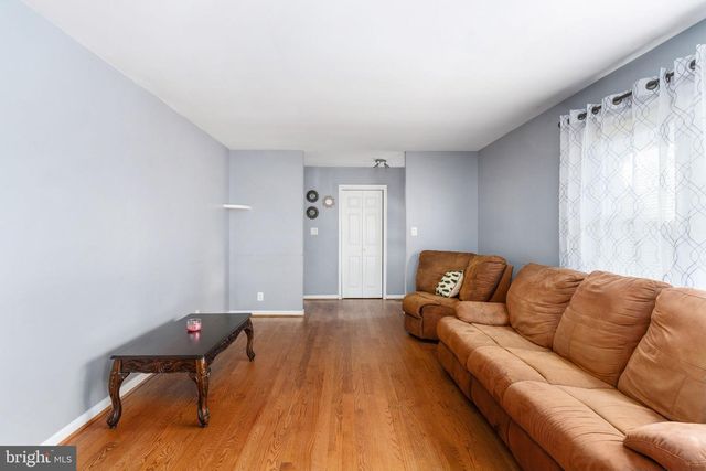 22 LESLIE DR, Stafford, VA 22556