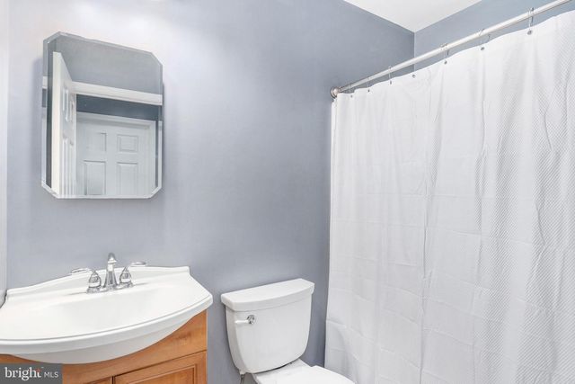 22 LESLIE DR, Stafford, VA 22556