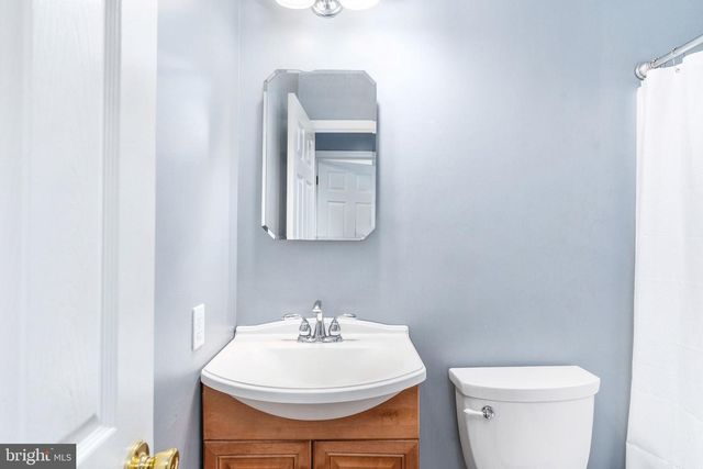 22 LESLIE DR, Stafford, VA 22556