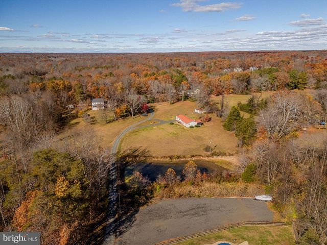 22 LESLIE DR, Stafford, VA 22556