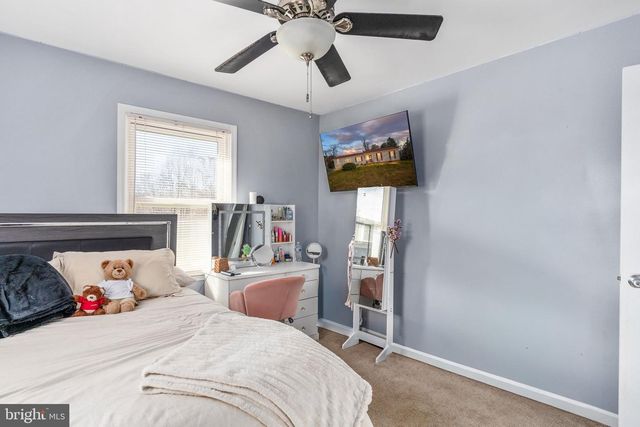 22 LESLIE DR, Stafford, VA 22556