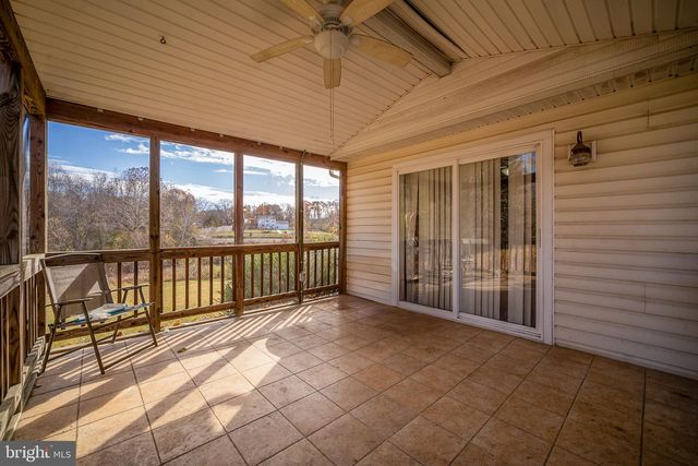 22 LESLIE DR, Stafford, VA 22556