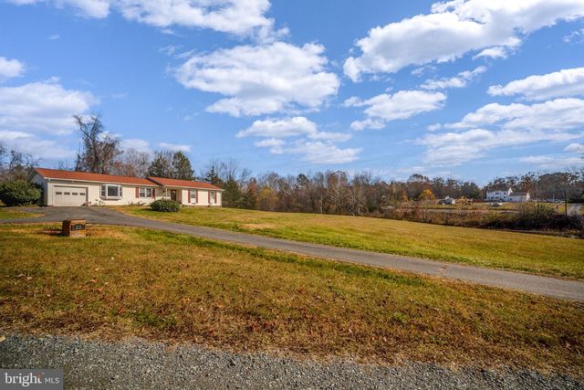 22 LESLIE DR, Stafford, VA 22556