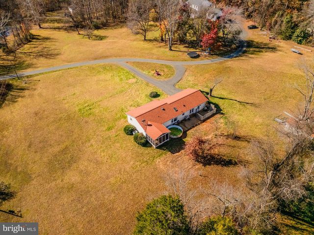 22 LESLIE DR, Stafford, VA 22556