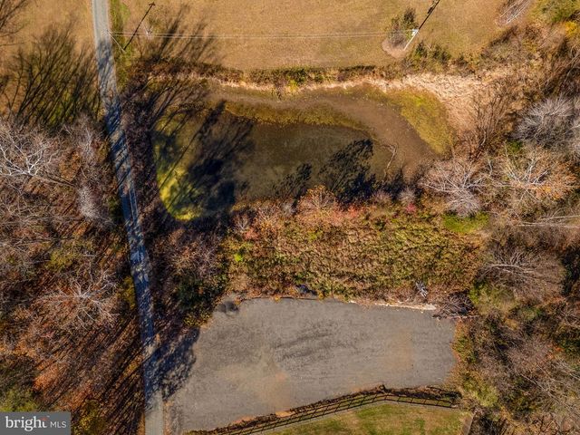 22 LESLIE DR, Stafford, VA 22556