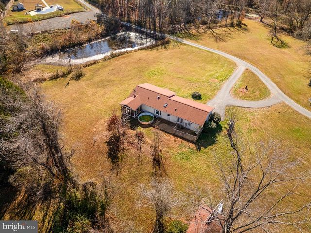 22 LESLIE DR, Stafford, VA 22556