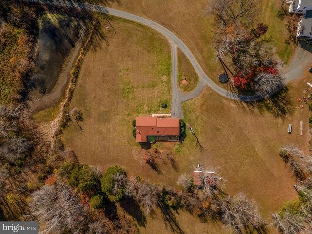 22 LESLIE DR, Stafford, VA 22556