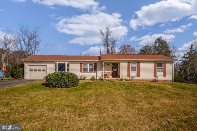 22 LESLIE DR, Stafford, VA 22556