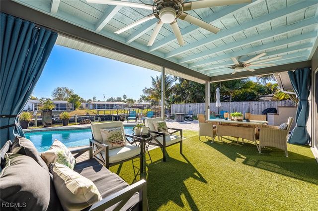 3113 SE 17 PL, Cape Coral, FL 33904