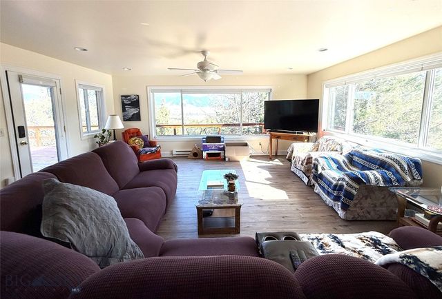 17 Gemini Road, Emigrant, MT 59027