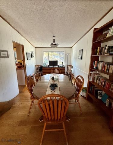 17 Gemini Road, Emigrant, MT 59027