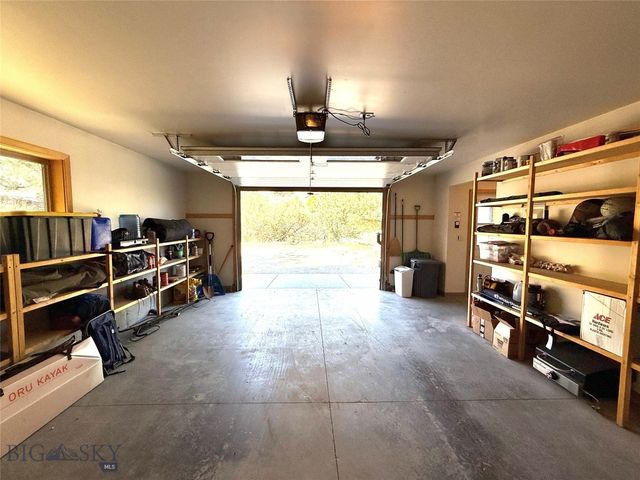 17 Gemini Road, Emigrant, MT 59027