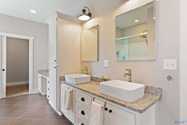 118 Hillsdale Drive, Gurley, AL 35748