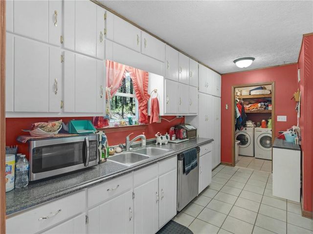 2735 Austin Lane, Jonesboro, GA 30236