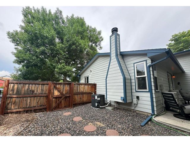 1656 S Gilpin Ave, Loveland, CO 80537