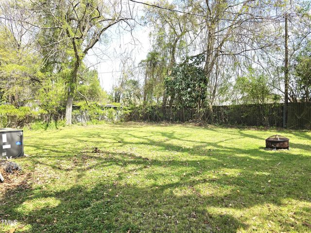 304 N Railroad Street, Elm City, NC 27822