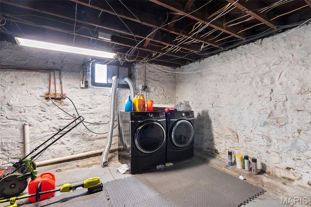 4930 Tholozan Avenue 1-2, St Louis, MO 63109