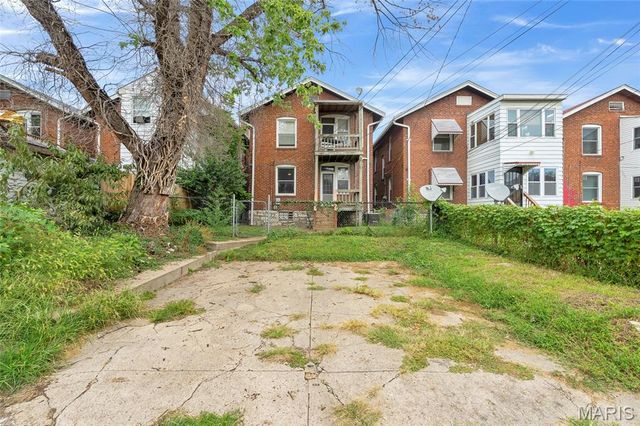 4930 Tholozan Avenue 1-2, St Louis, MO 63109